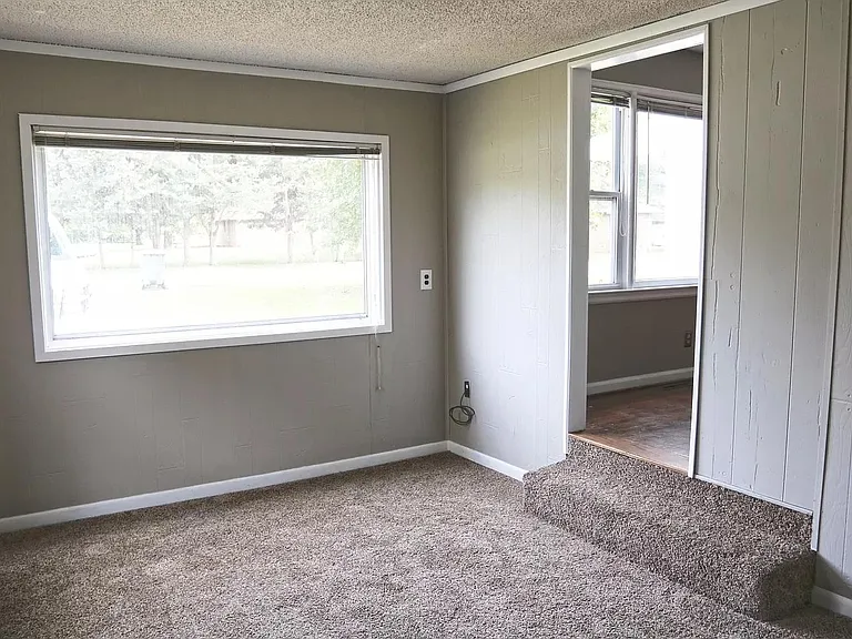1915 S Roanoke Ave — Photo 12