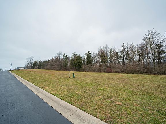 5th image of 7263 Beverly Dr