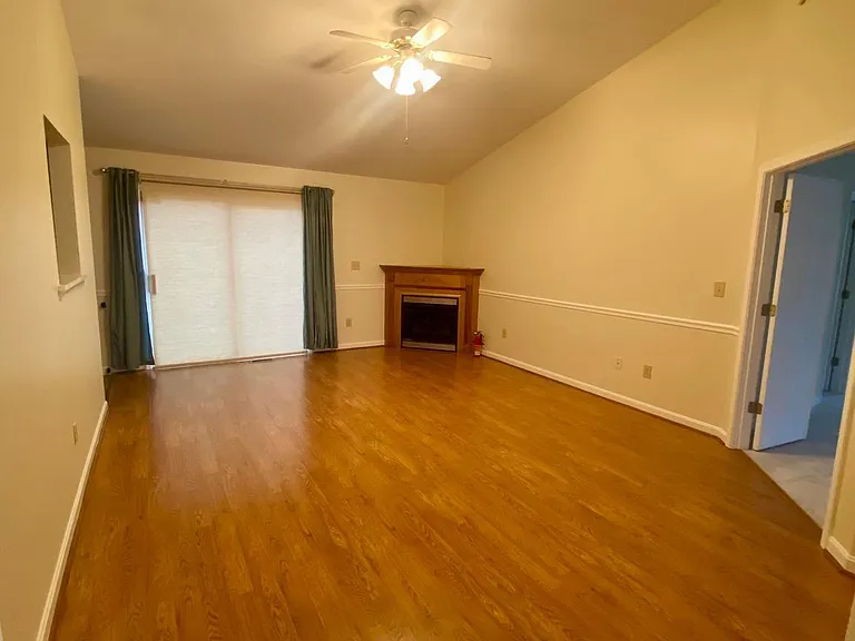 9504 S Royal Crest Ct — Photo 12