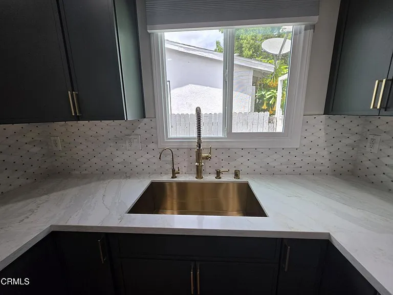 6829 Murietta Ave — Photo 5