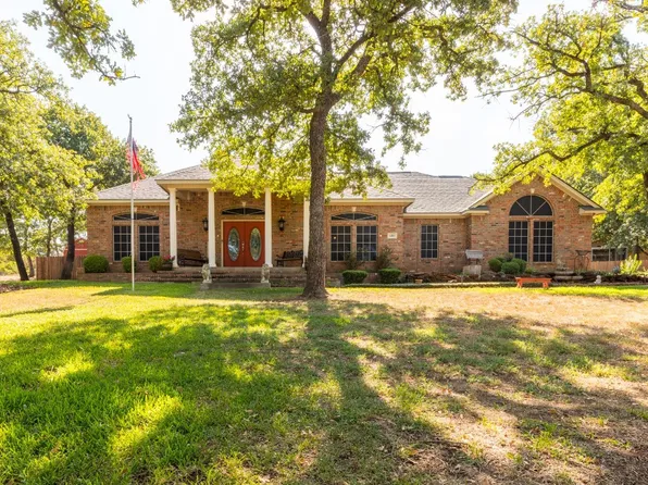 600 Shady Oaks Trl, Burleson, TX 76028