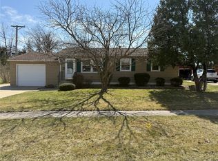 3001 2nd Ave SW, Cedar Rapids, IA 52404