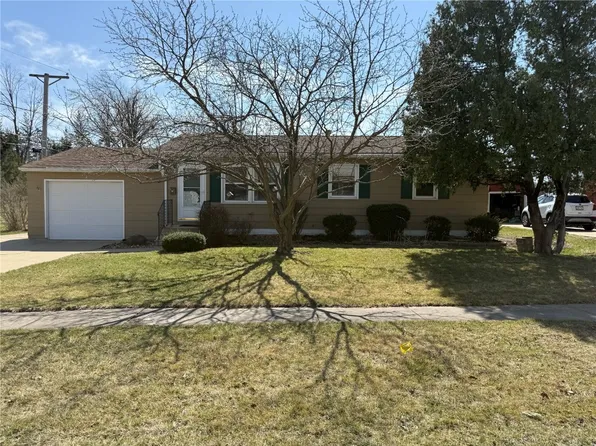 3001 2nd Ave SW, Cedar Rapids, IA 52404