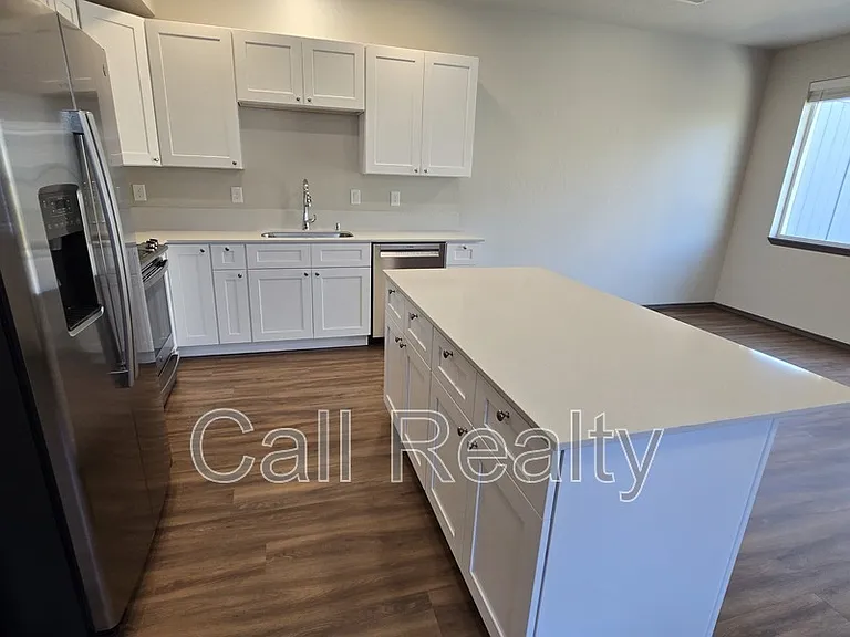 308 S Clinton Rd — Photo 8