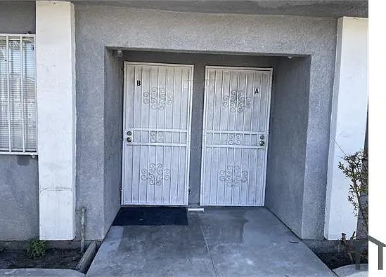 3 bed, 1000 sqft, $2,350 — Photo 3