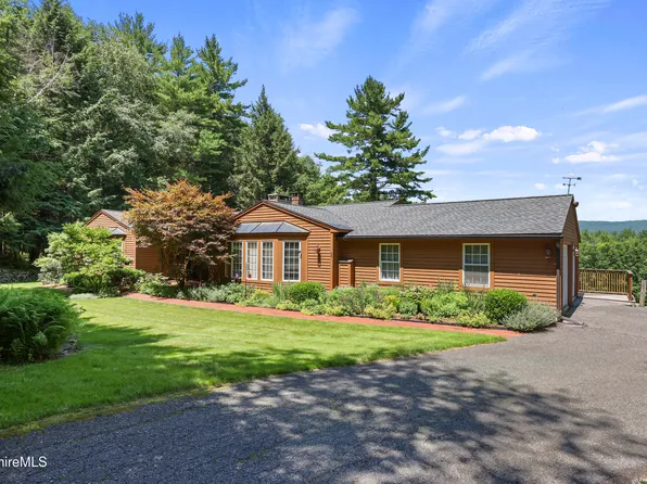 14 Hemlock Hill Rd, Great Barrington, MA 01230