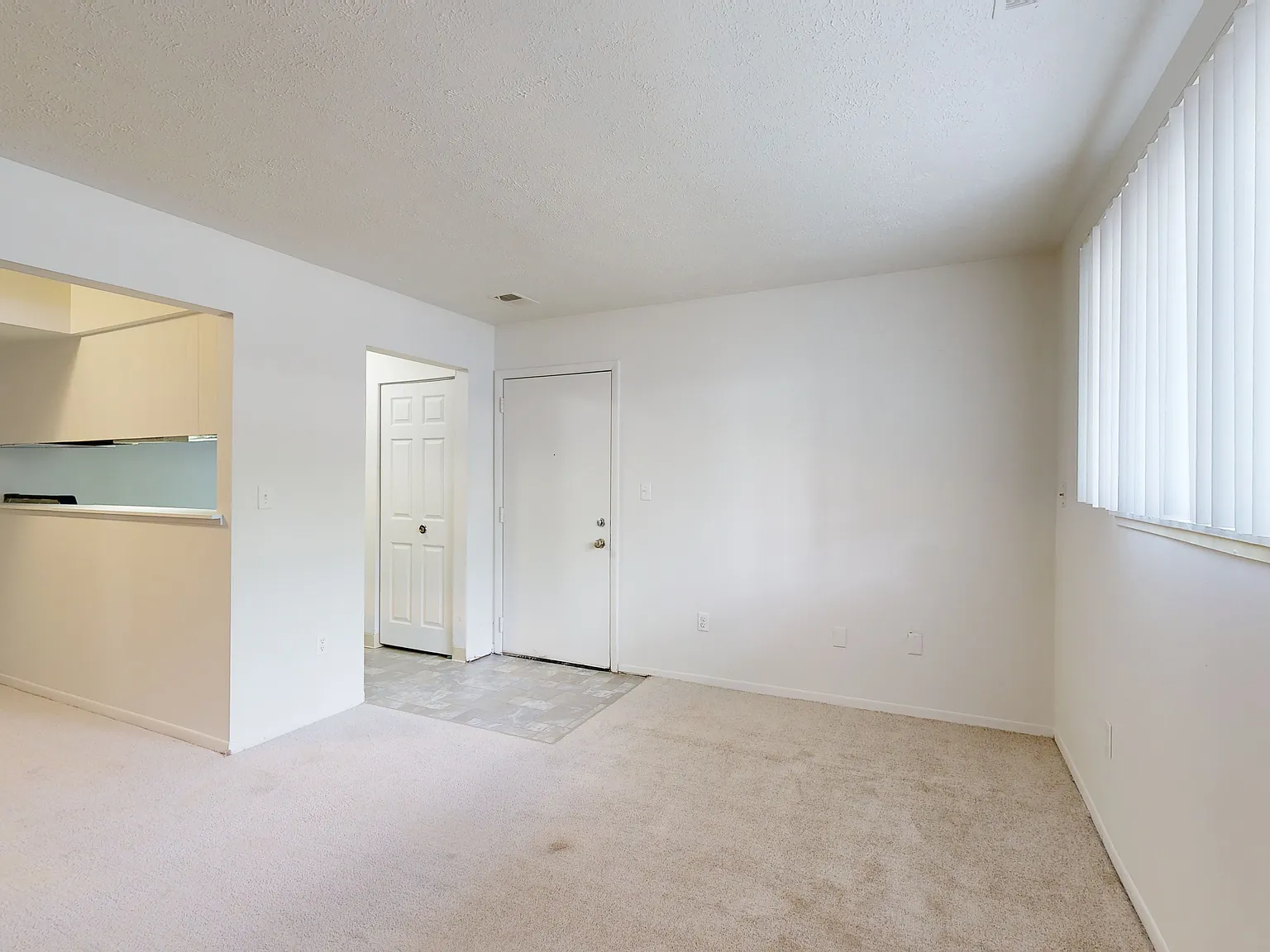 Country Meadow Apartments — Photo 4