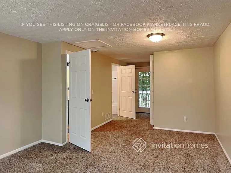 390 Hembree Forest Cir — Photo 11