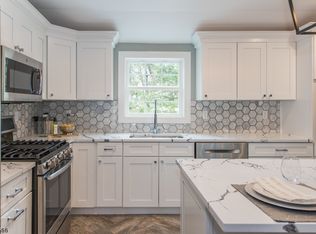 1506 Woodacres Dr, Mountainside, NJ 07092