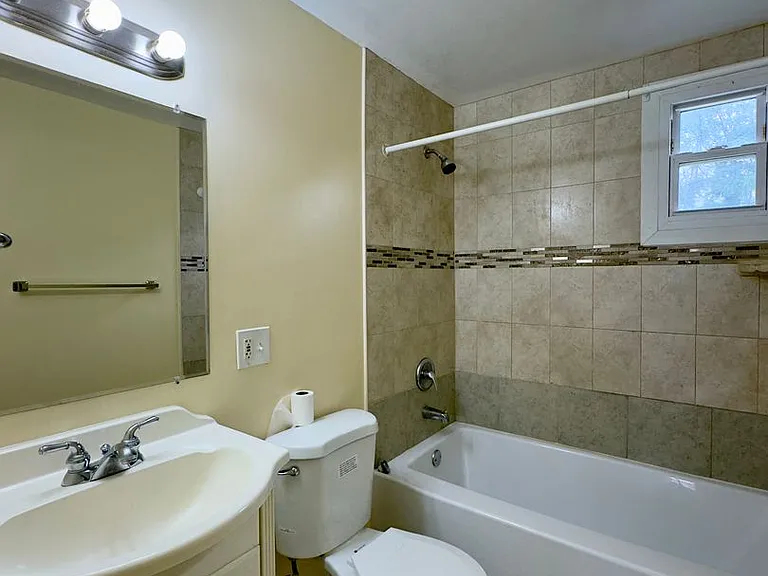 1243 S Grantley St — Photo 11
