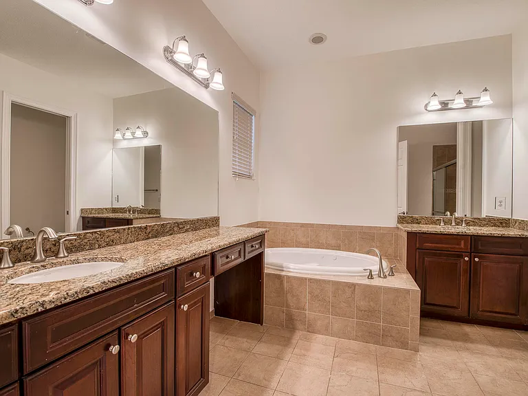 172 Manor Cir — Photo 20