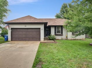 102 Holly Ridge Rd, Willard, MO 65781