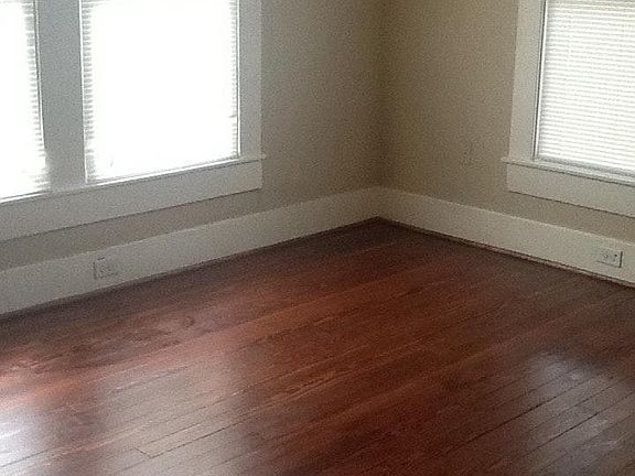 4th image of 4204 Crawford St
