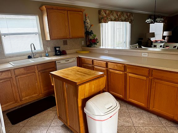 3rd image of 836 Chappells Dr
