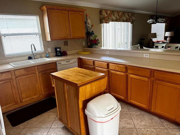 836 Chappells Dr — Photo 3