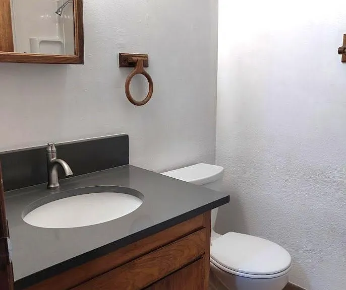 1695 NW Division St #6 — Photo 9