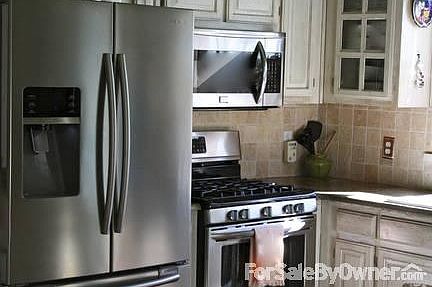 Stainless / Granite Kitchen