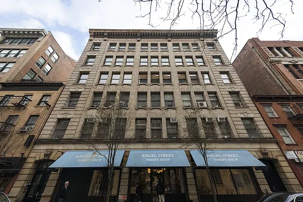 Rented by Compass | media 12