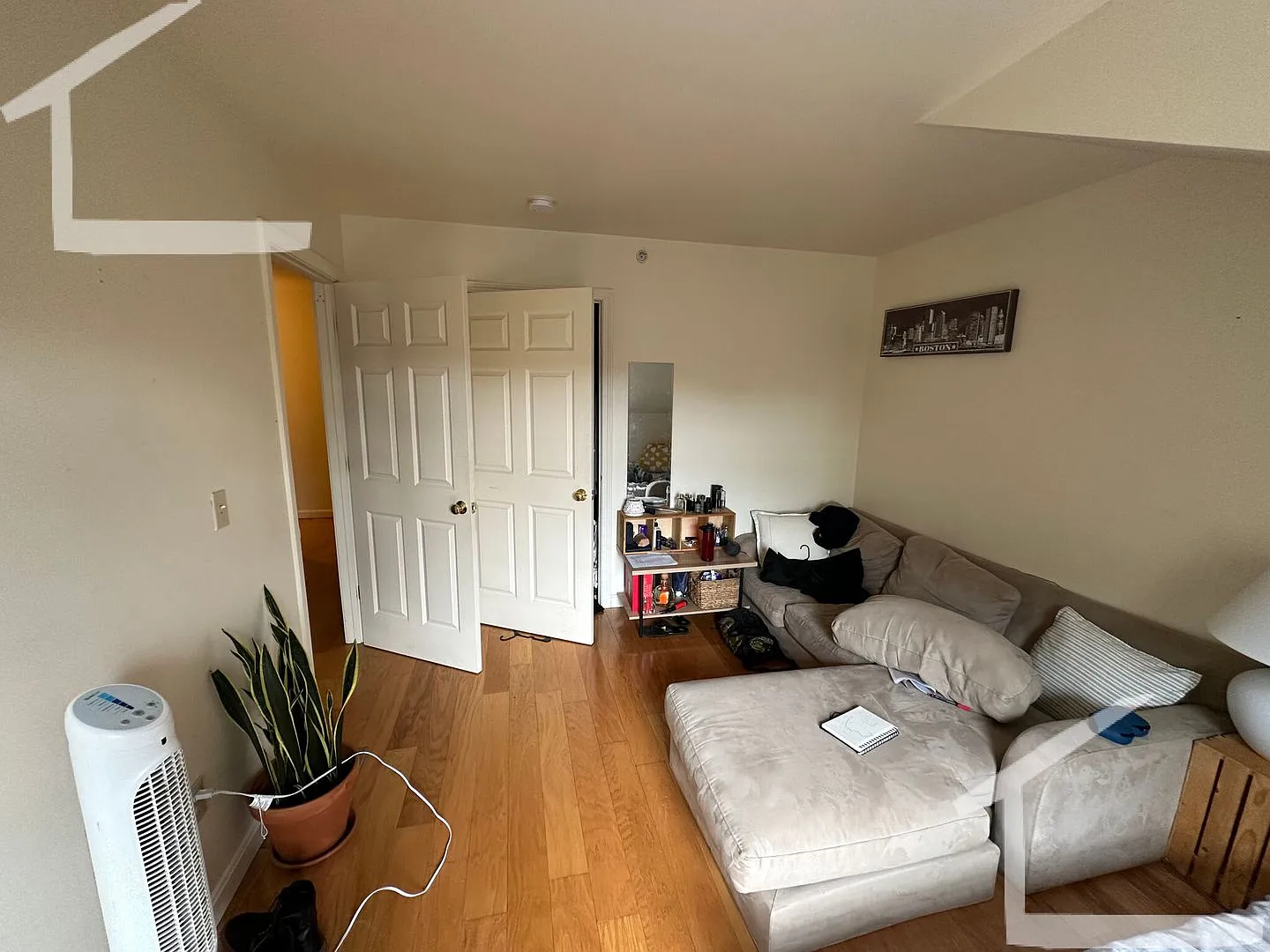 Five Bedroom + Two & half Bath TownHouse * Lower Allston — Photo 4