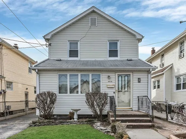 8622 259th St, Floral Park, NY 11001