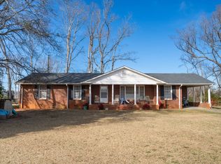1359 Old Georgia Rd, Roebuck, SC 29376