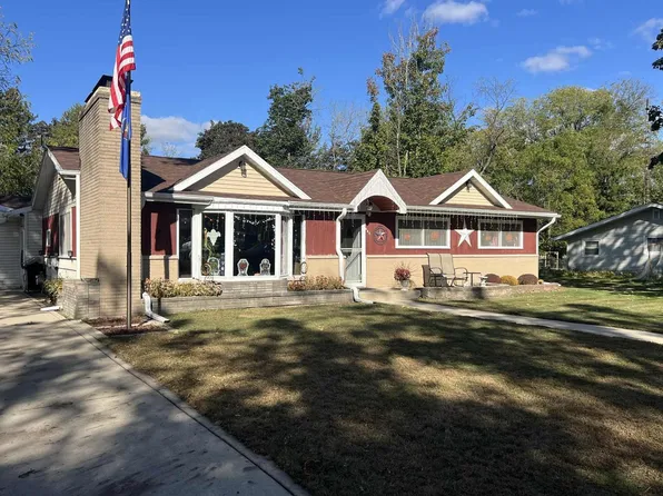 644 W Greenfield STREET, Elkhorn, WI 53121