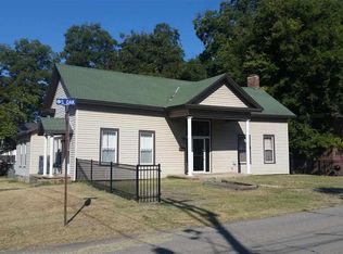 211 S Oak St, Searcy, AR 72143