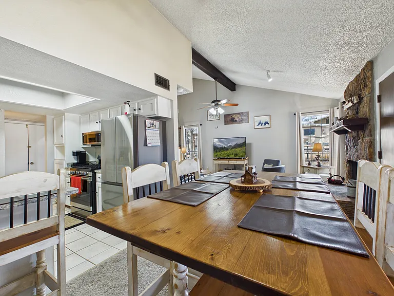 108 Niblic Ct #1 — Photo 8
