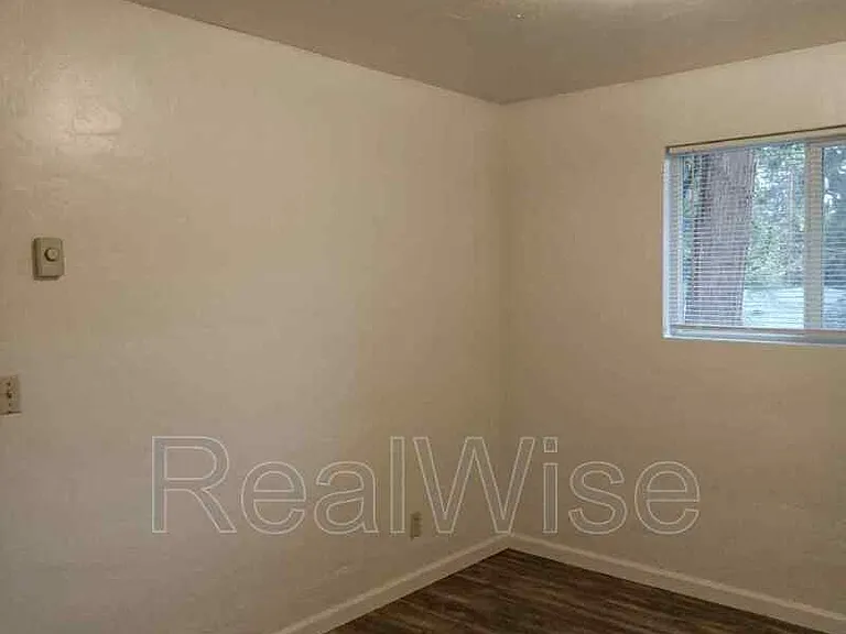 801 Ashland St #3 — Photo 11