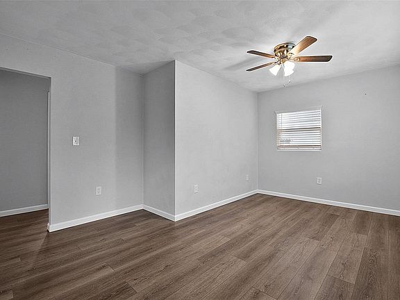 3rd image of 613 Lincoln Ave