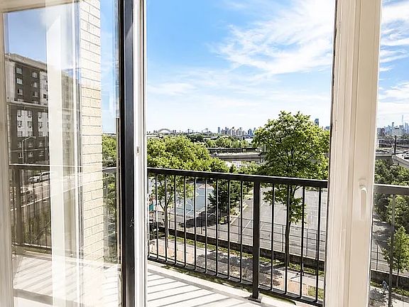 5th image of 91 Bruckner Blvd #406
