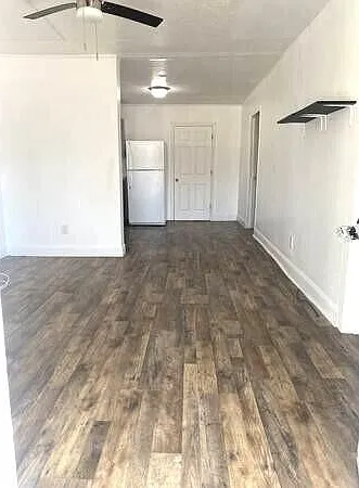 2 bed, 1.0 bath, 720 sqft, $1,000 — Photo 2