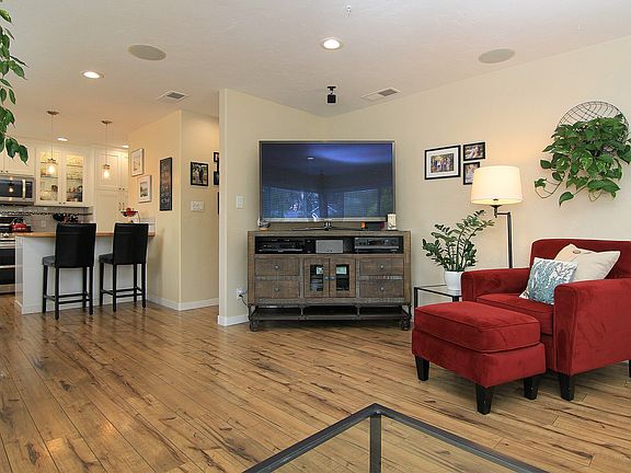 3rd image of 629 Marnell Ave