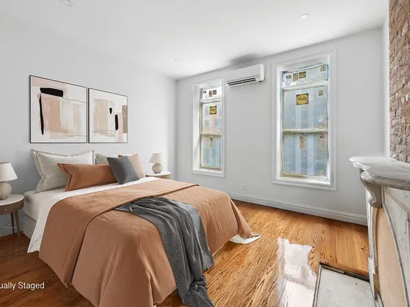 105 Saint Felix Street image 10 of 12