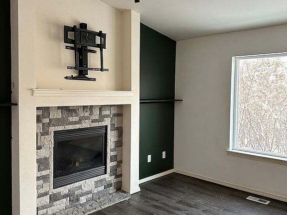 5th image of 10246 Valley Park Dr