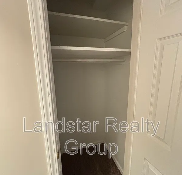 3221 Kemmons Dr #2 — Photo 8