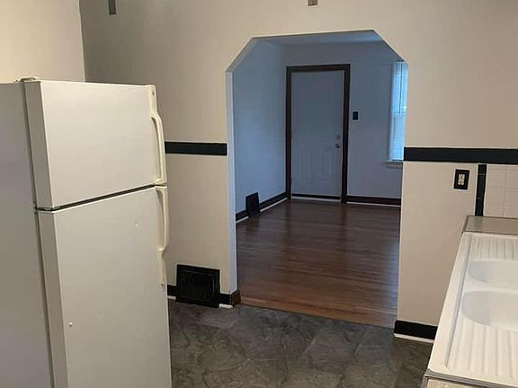 4th image of 8438 Ann Ave