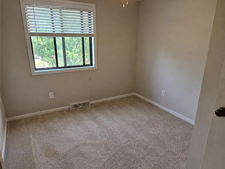 25 Jessica Ln — Photo 13