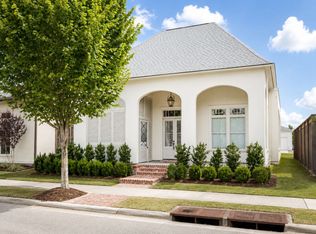 10731 Turning Leaf Dr, Baton Rouge, LA 70810