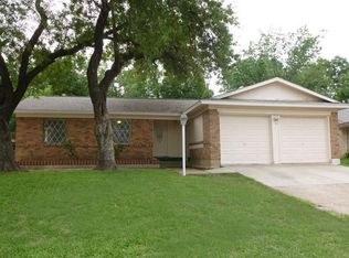 3914 Wind River Ct, Irving, TX 75062