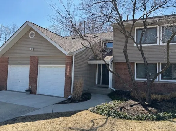 103 Wildflower Cir #103, Buffalo Grove, IL 60089