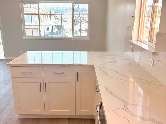 3rd image of 280 San Fernando Way