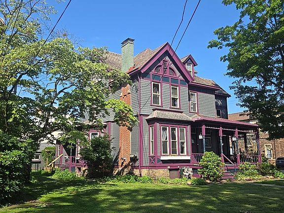 3rd image of 349 Beaver St