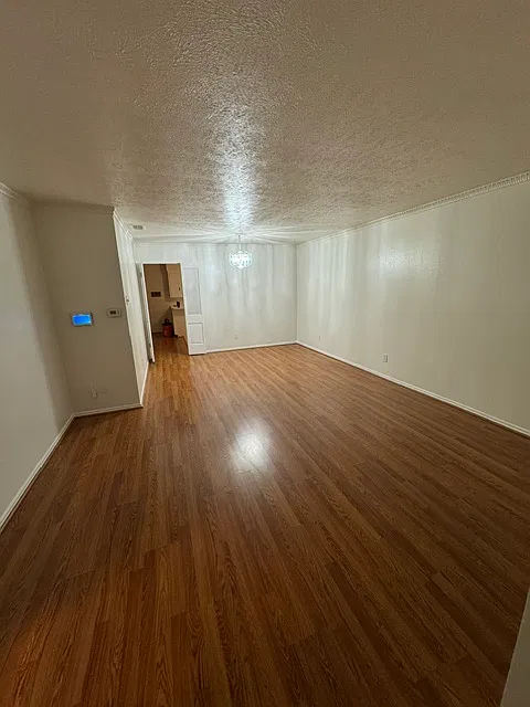 2 bed, 1308 sqft, $2,150 — Photo 3