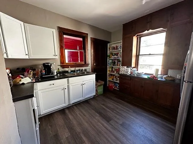 4 bed, 1800 sqft, $2,800 — Photo 3