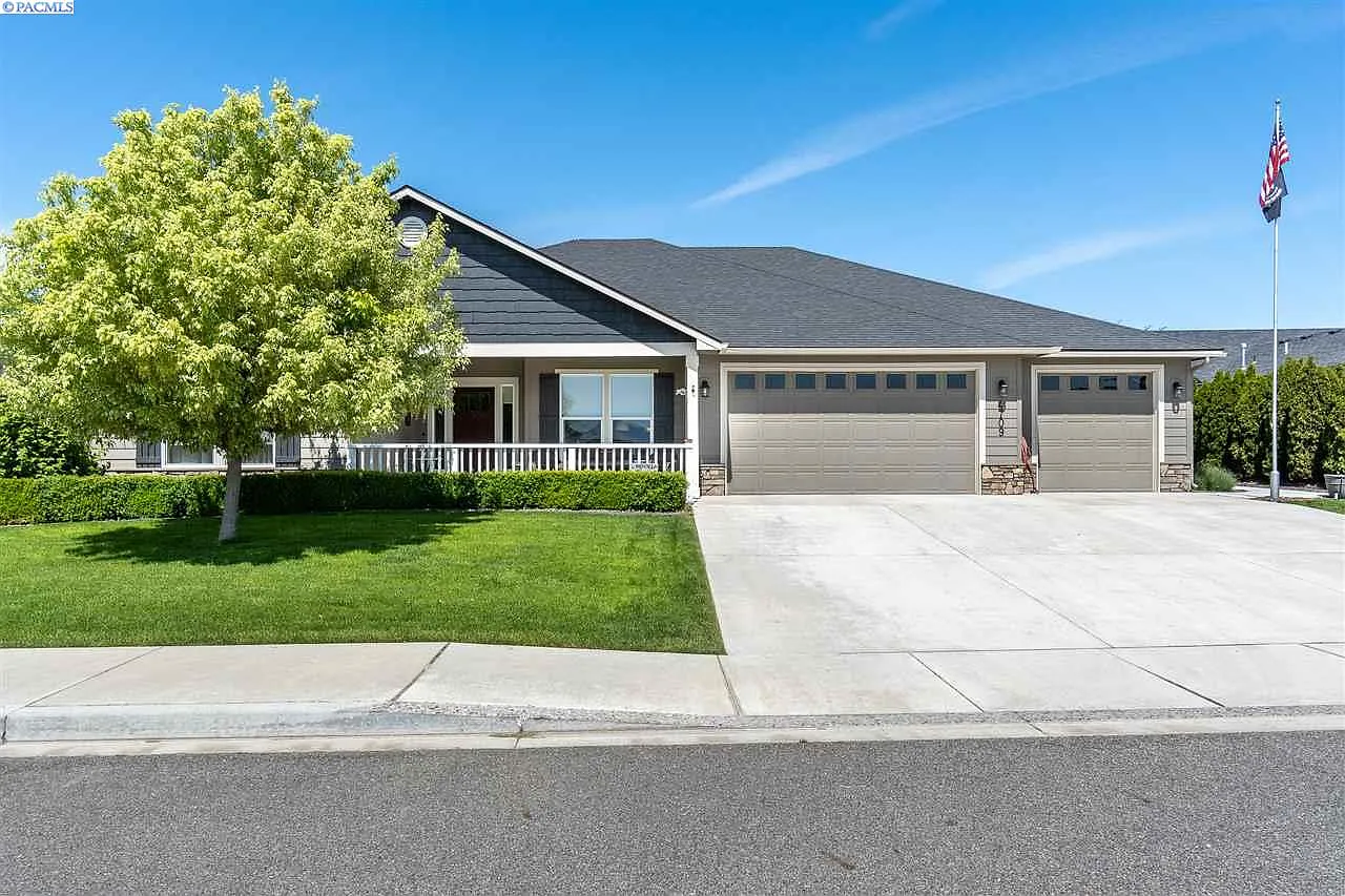 4709 Cathedral Dr photo 1