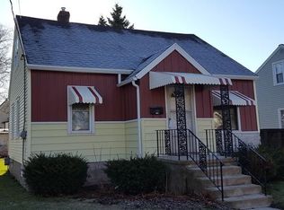 1329 S 20th St, Manitowoc, WI 54220