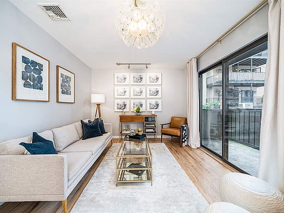 2nd image of 406 4th St APT 2
