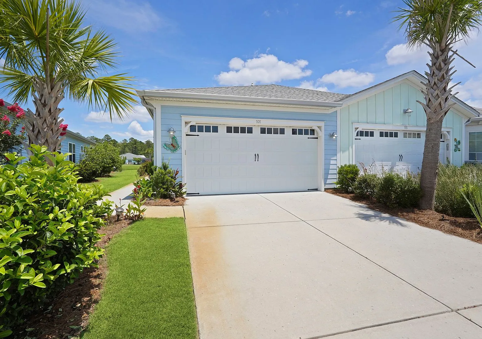 "Charming 2-Bedroom Retreat with 2 Baths and Den - 1558 Sq. Ft. in Latitude Margaritaville!" — Photo 4
