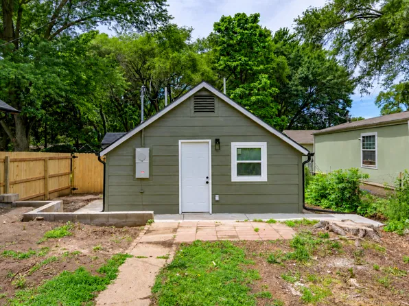 807B S College Ave, Mulvane, KS 67110